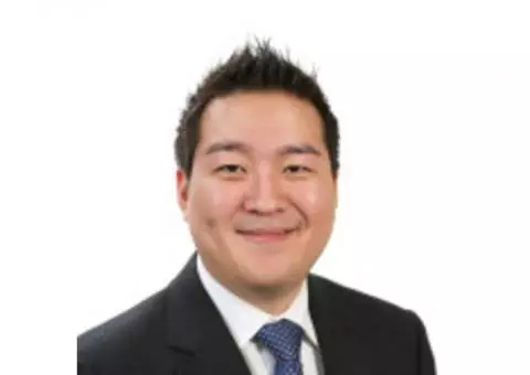 Charles Yi - Farmers Insurance Agent in Glenview, IL